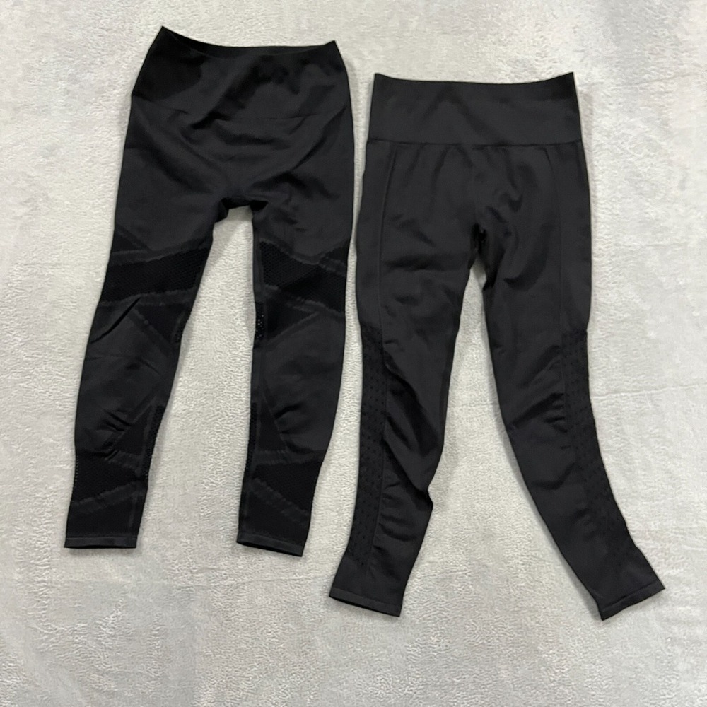 Fabletics Leggings Set of 2  S Capri Black‎ Athletic Workout Yoga Ankle